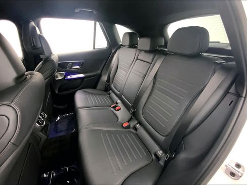New 2026 Mercedes-Benz GLC 300 image 7