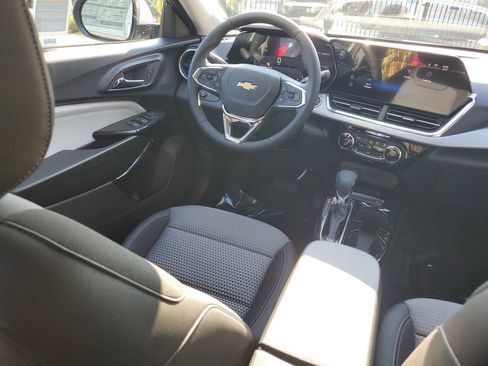 New 2026 Chevrolet Trax LT w/ Driver Confidence Package image 11