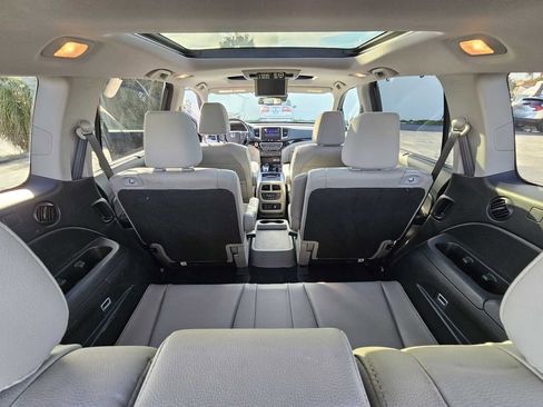 Used 2017 Honda Pilot Elite image 27