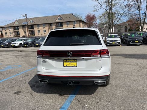 New 2026 Volkswagen Atlas SE image 5