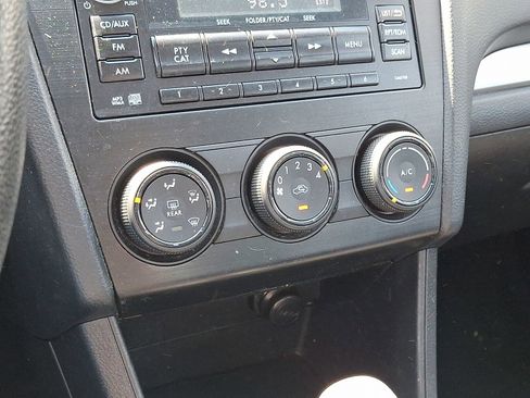 Used 2013 Subaru Impreza 2.0i AWD/4WD image 16