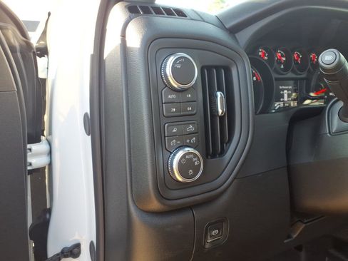 New 2026 GMC Sierra 1500 Pro w/ Pro Value Package image 9