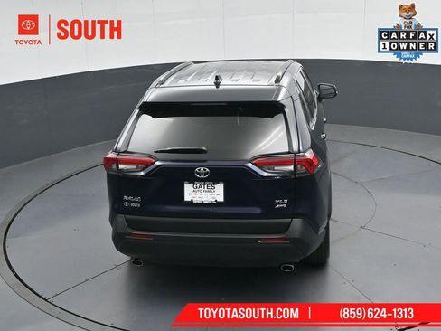 Used 2025 Toyota RAV4 XLE AWD/4WD image 42
