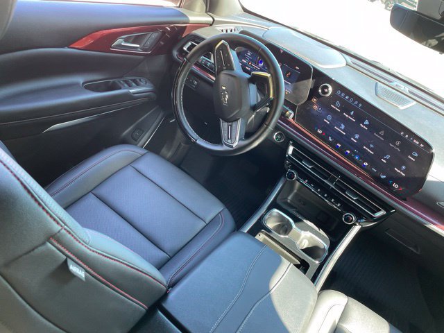 Used 2024 Chevrolet Traverse Z71 w/ Enhanced Driving Package AWD/4WD image 24