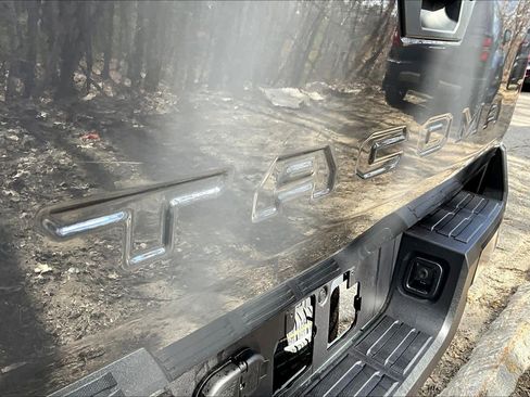 Certified 2025 Toyota Tacoma SR5 image 10