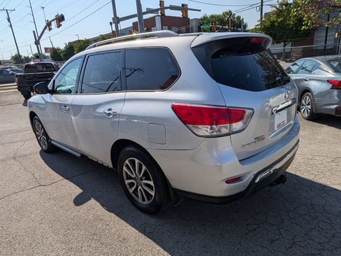 Used 2016 Nissan Pathfinder S FWD image 8