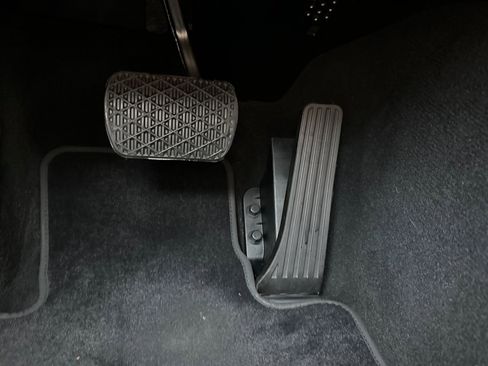 Used 2012 Mercedes-Benz E 350 Sedan image 36