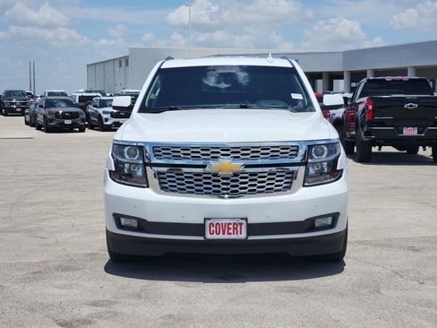 Used 2018 Chevrolet Tahoe LT w/ Luxury Package RWD image 2