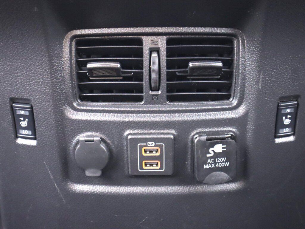 Used 2022 Nissan Titan PRO-4X w/ Pro-4x Convenience Package AWD/4WD image 45