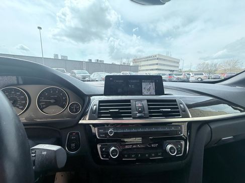 Used 2019 BMW 440i Convertible image 17