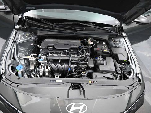 New 2026 Hyundai Elantra Sport FWD image 22