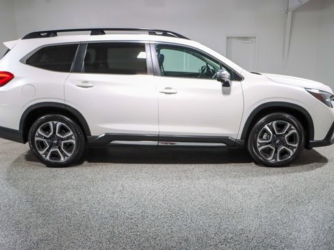 Used 2023 Subaru Ascent Limited w/ Technology Package AWD/4WD image 6