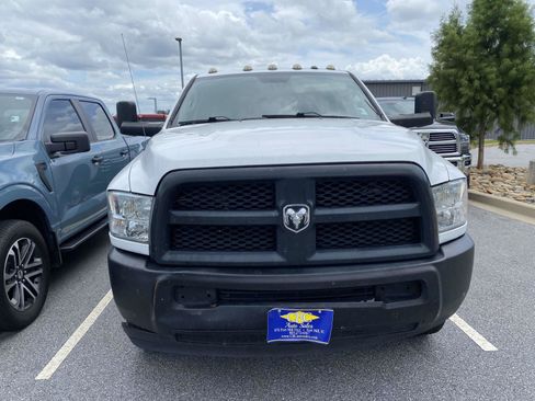 Used 2018 RAM 2500 Tradesman w/ Popular Equipment Group AWD/4WD image 2