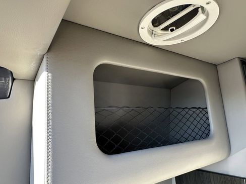 Used 2022 Mercedes-Benz Sprinter 3500 image 25