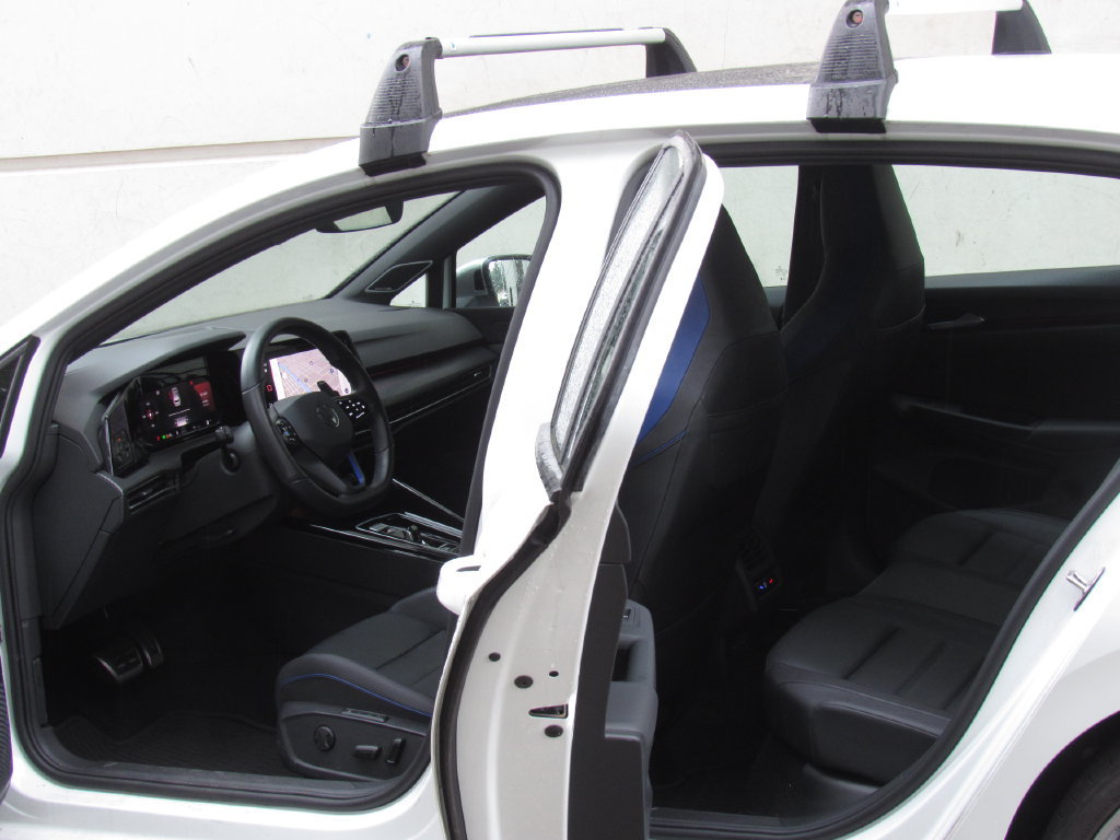 Used 2024 Volkswagen Golf R AWD/4WD image 13