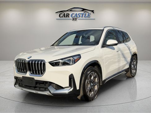 Used 2025 BMW X1 xDrive28i image 2