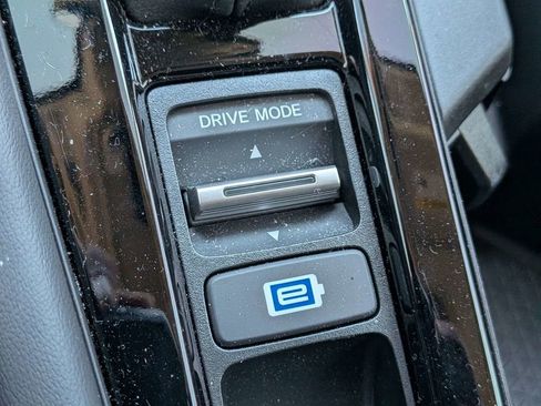 Used 2025 Honda Accord Touring image 22