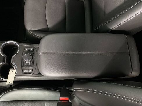 Certified 2023 GMC Terrain SLT AWD/4WD image 20