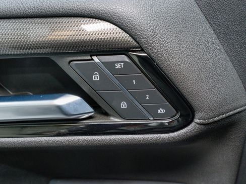 Used 2024 GMC Sierra 2500 AT4 w/ AT4 Premium Plus Package image 17