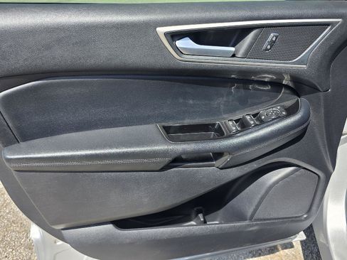 Used 2019 Ford Edge SEL w/ Equipment Group 201A FWD image 36