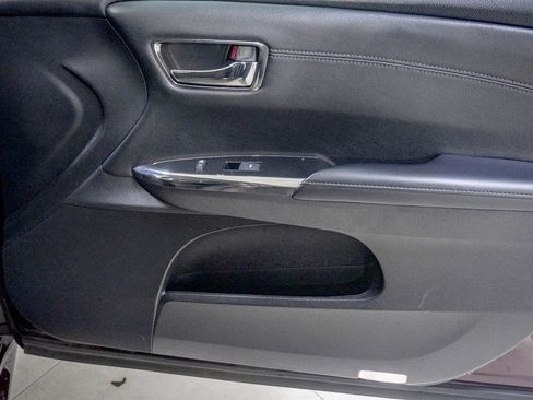 Used 2014 Toyota Avalon Limited image 32