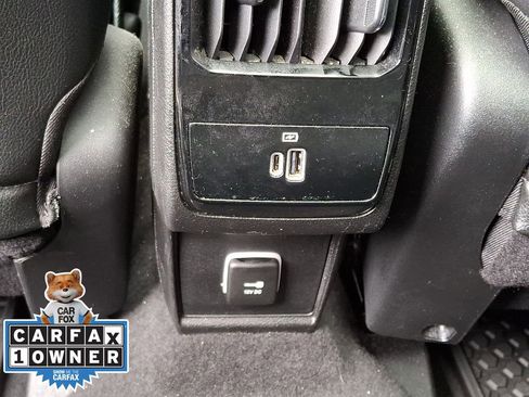 Used 2023 Jeep Compass Latitude w/ Sun and Sound Group AWD/4WD image 11