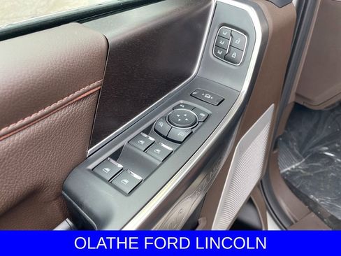 New 2026 Ford F250 King Ranch w/ Chrome Package AWD/4WD image 17