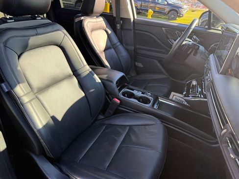 Used 2023 Lincoln Corsair Reserve w/ Equipment Group 201A image 12