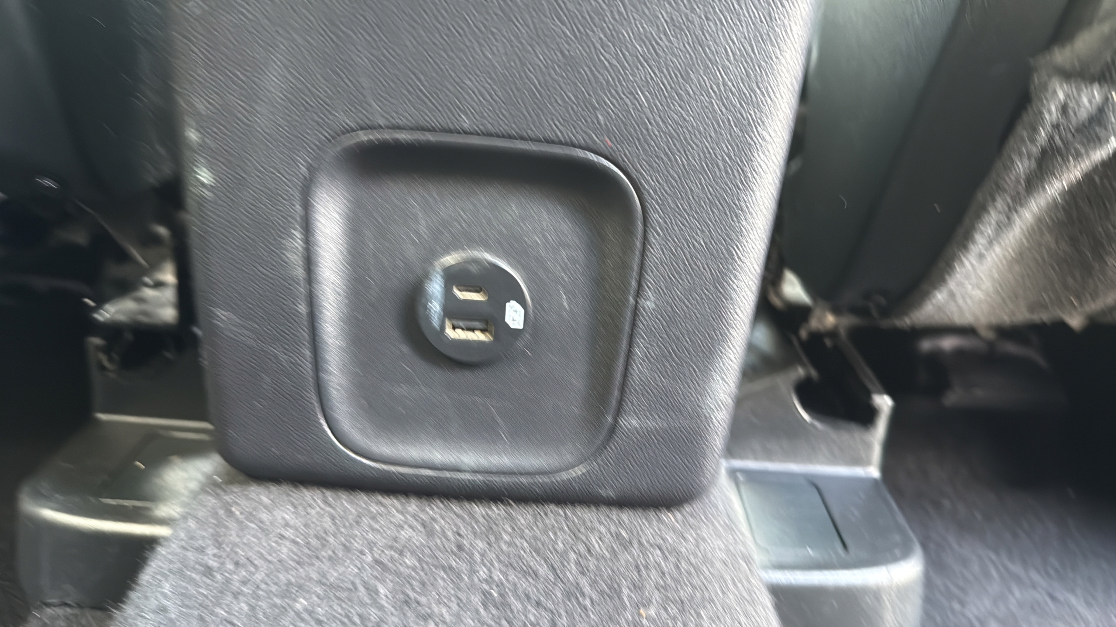 Used 2022 Ford Escape SE AWD/4WD image 30