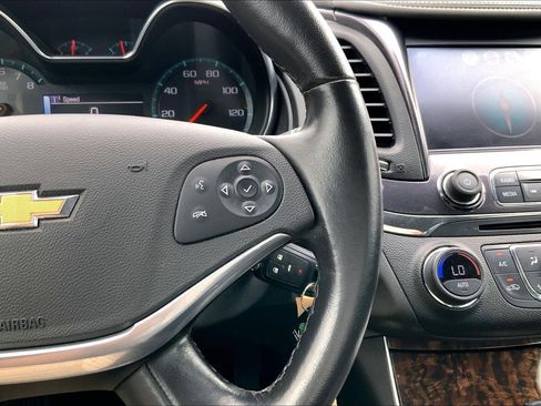 Used 2014 Chevrolet Impala LT image 17