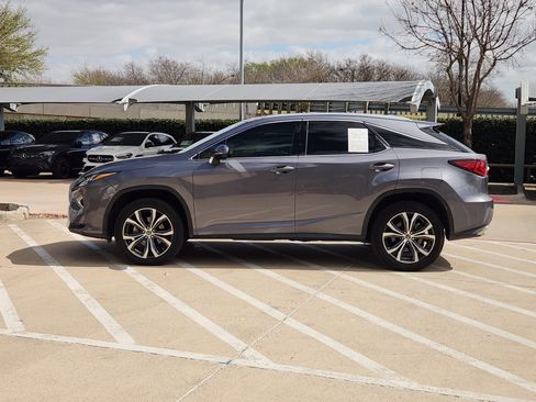 Used 2018 Lexus RX 350 FWD w/ Premium Package image 3