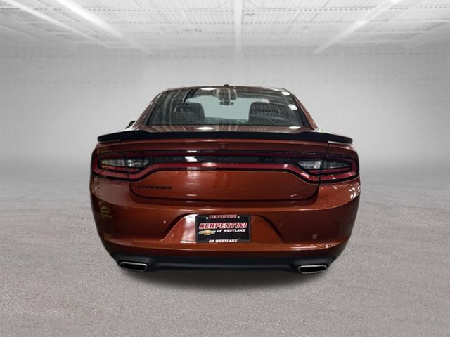 Used 2020 Dodge Charger SXT w/ Blacktop Package RWD image 6