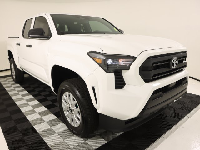 Used 2026 Toyota Tacoma SR RWD image 7