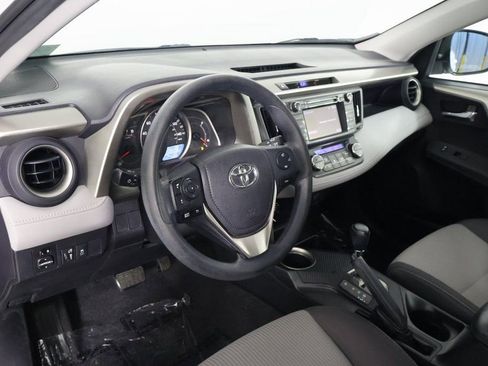 Used 2015 Toyota RAV4 XLE FWD image 7