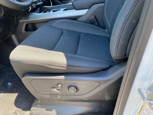 New 2026 RAM 1500 Big Horn AWD/4WD image 9