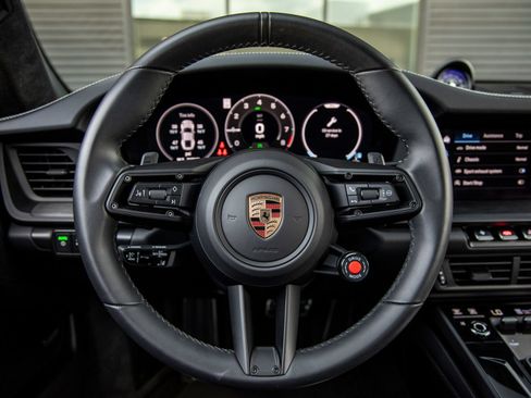 Certified 2026 Porsche 911 Carrera GTS RWD image 26