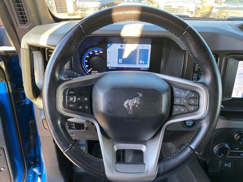 Used 2023 Ford Bronco Black Diamond image 16