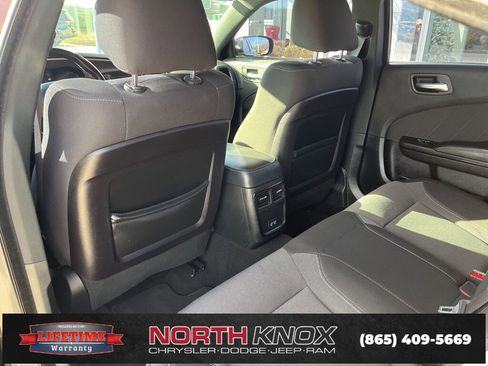 Used 2019 Dodge Charger SXT image 15