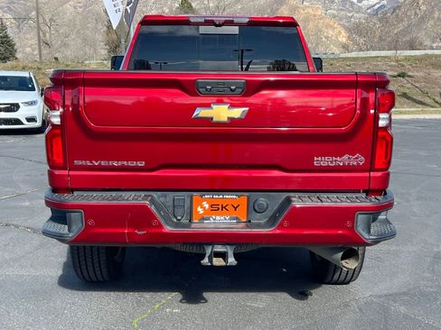 Used 2022 Chevrolet Silverado 3500 High Country w/ Z71 Off-Road Package AWD/4WD image 8