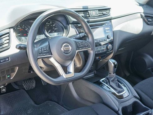 Used 2018 Nissan Rogue Sport S w/ S Appearance Package FWD image 8