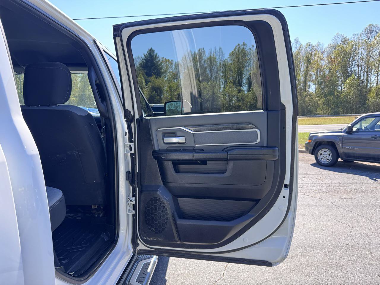 Used 2021 RAM 2500 Big Horn AWD/4WD image 15