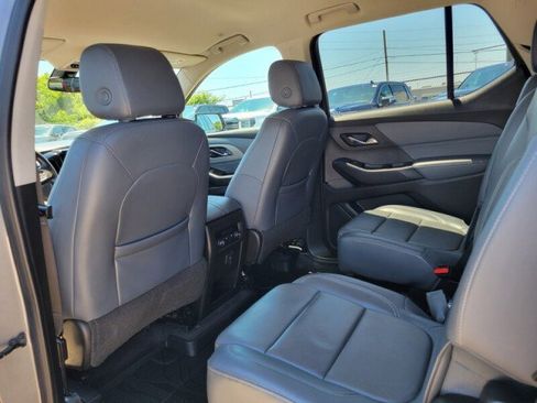 Used 2019 Chevrolet Traverse LT w/ LPO, Floor Liner Package FWD image 23