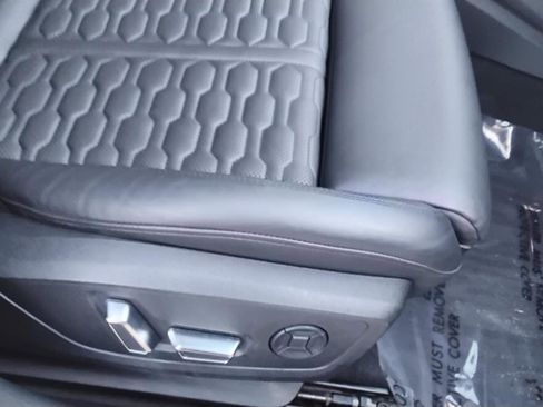 Used 2021 Audi RS 7 Sportback w/ Carbon Optic Package image 27