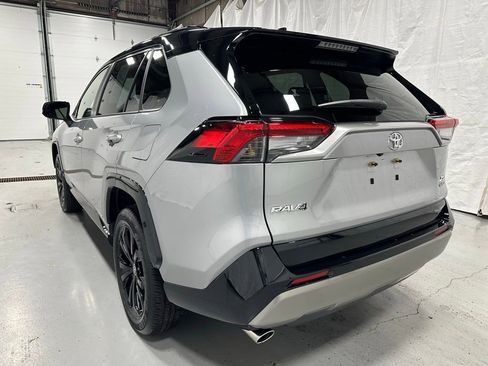 Used 2025 Toyota RAV4 XSE w/ Weather Package image 5