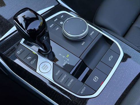 Certified 2023 BMW 430i xDrive Convertible w/ Convenience Package image 15