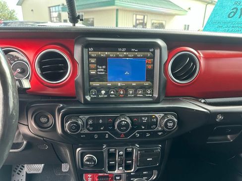 Used 2019 Jeep Wrangler Unlimited Rubicon AWD/4WD image 9