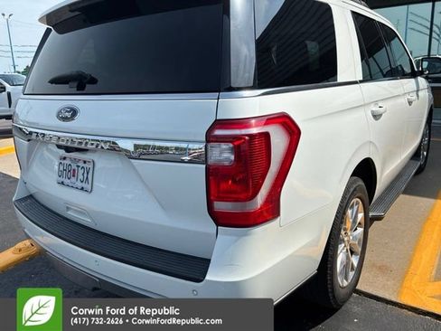 Used 2021 Ford Expedition XLT AWD/4WD image 4