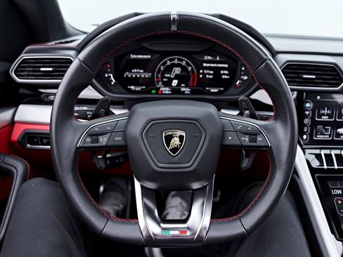 Used 2023 Lamborghini Urus S AWD/4WD image 64