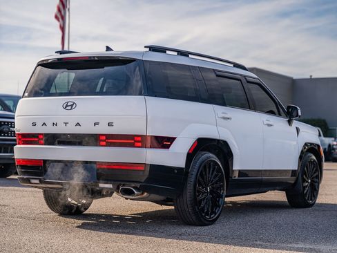 Used 2025 Hyundai Santa Fe Calligraphy w/ Tow & Go Package image 7