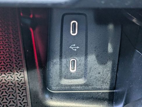 Used 2026 Mercedes-Benz GLC 300 4MATIC image 22